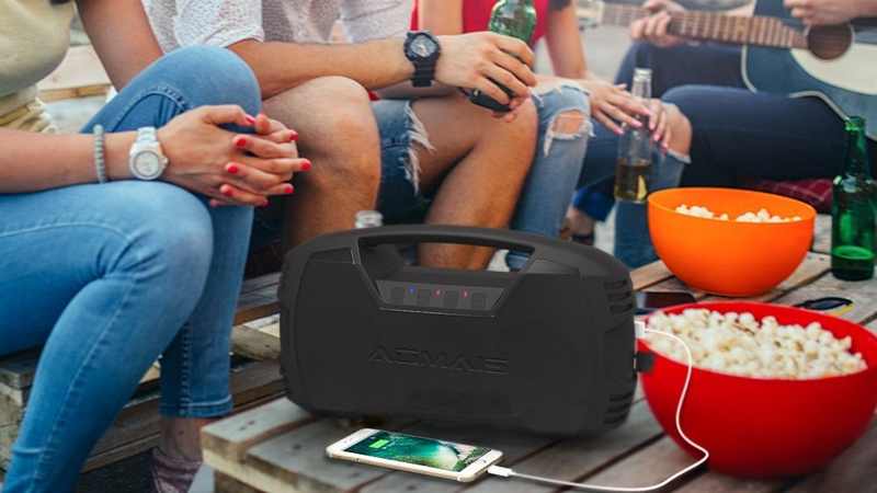 Altavoz Bluetooth AOMAIS GO 30W | $50 | Amazon | Usa el código AOMAISF5Foto: Amazon